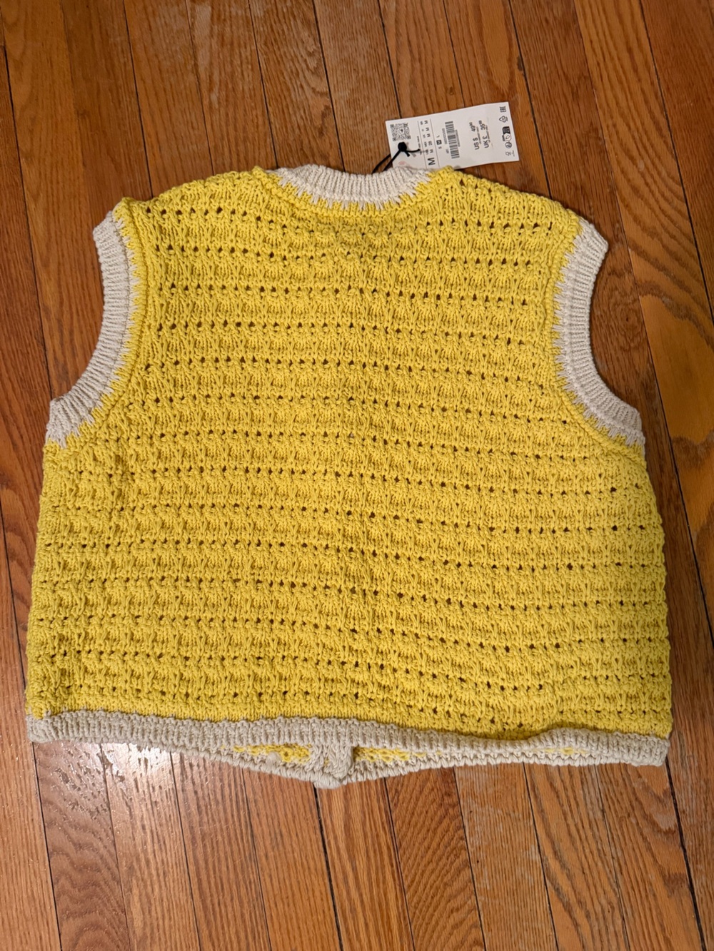 Zara Yellow Crochet Knit Sleeveless Vest with Cream Trim - Picture 2 of 3